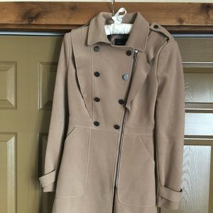 BCBG long beautiful winter coat